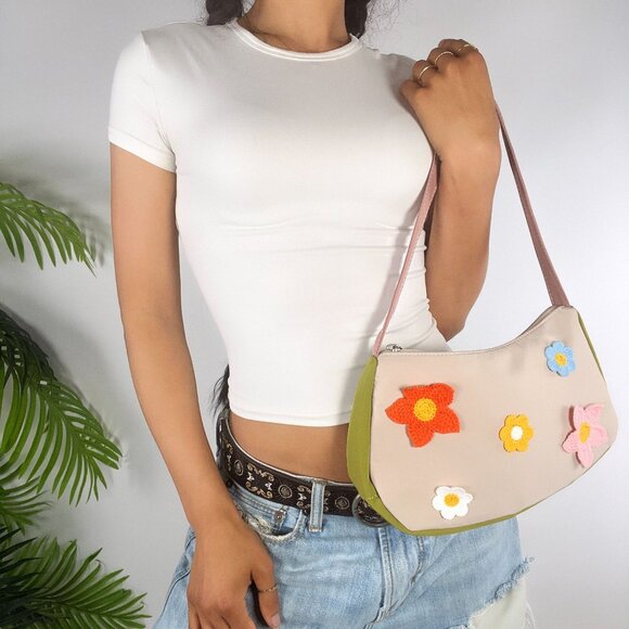Vintage 90s Style Floral Crochet Embroidered Cottagecore Handbag Zipper Closure - Picture 1 of 6